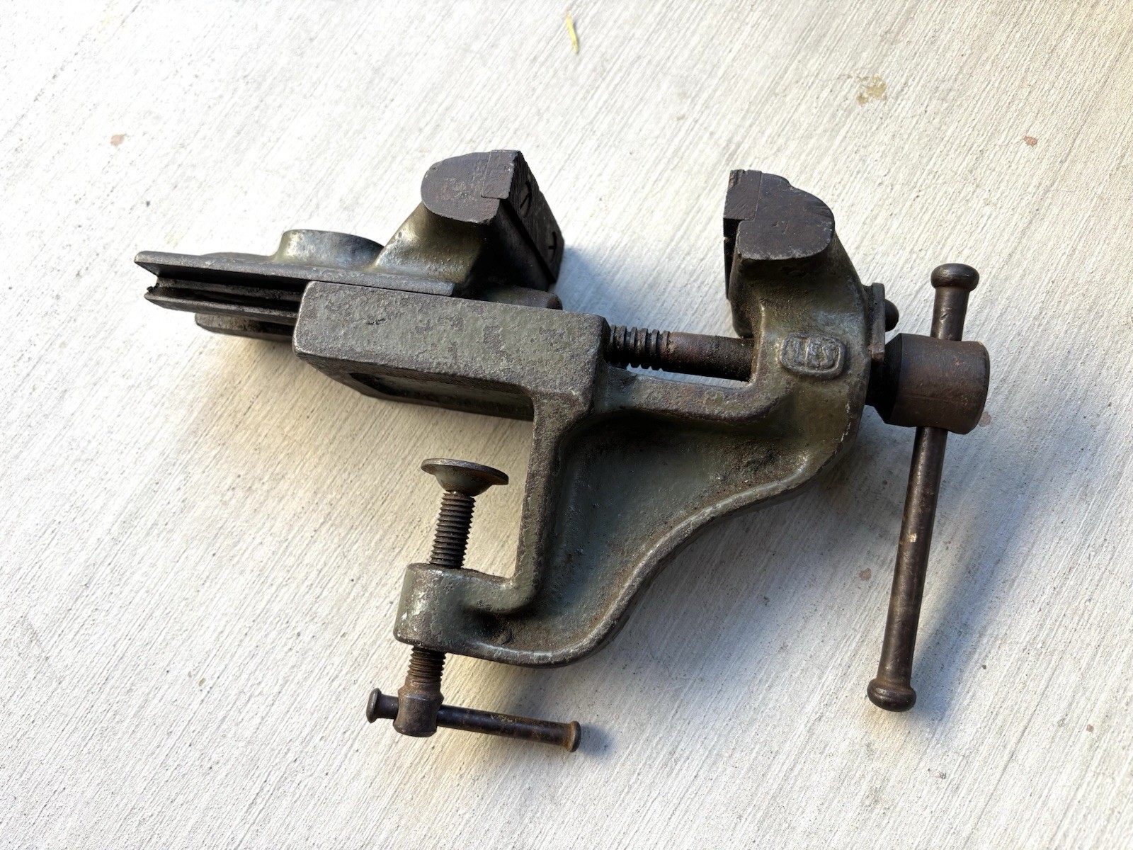 VTG German LES 60 Jewelers Watchmakers Vise “Leipziger Eisen- und Stahlwerke”