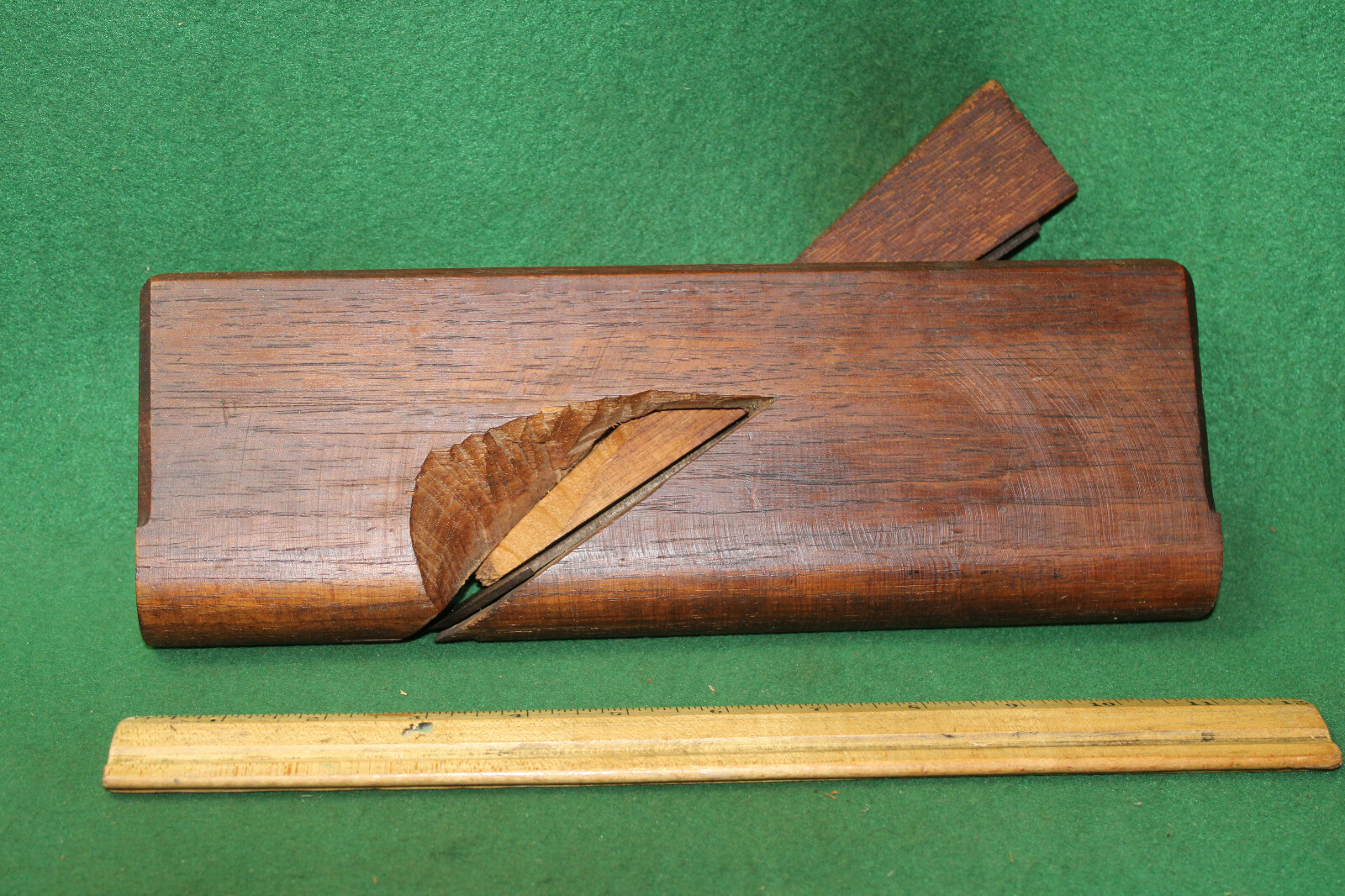 ANTIQUE VINTAGE HUGE & MASSIVE 1-1/2″ X 11″ L. Round Moulding Plane Inv#BU06