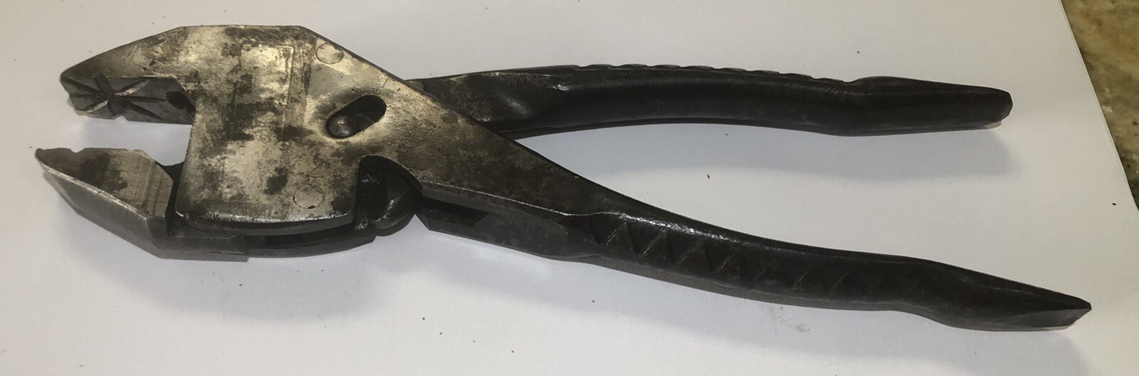 Vintage Eifel Flash Plierench Patented 5-2-16 – moving ratchet jaw pliers