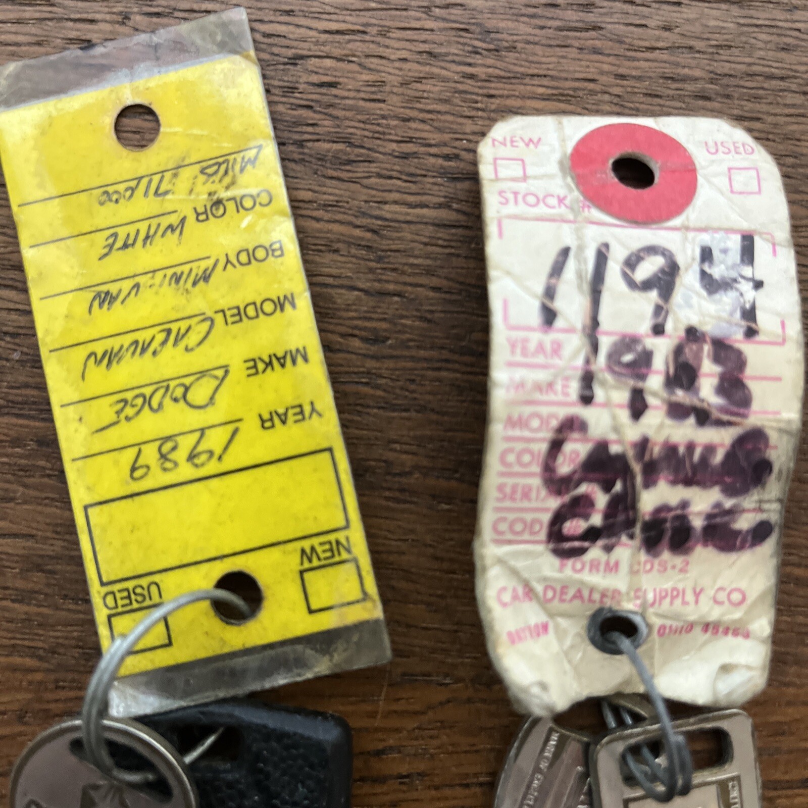 Vintage Set of Automotive Keys Set of 4 GM General Motors & Chrysler