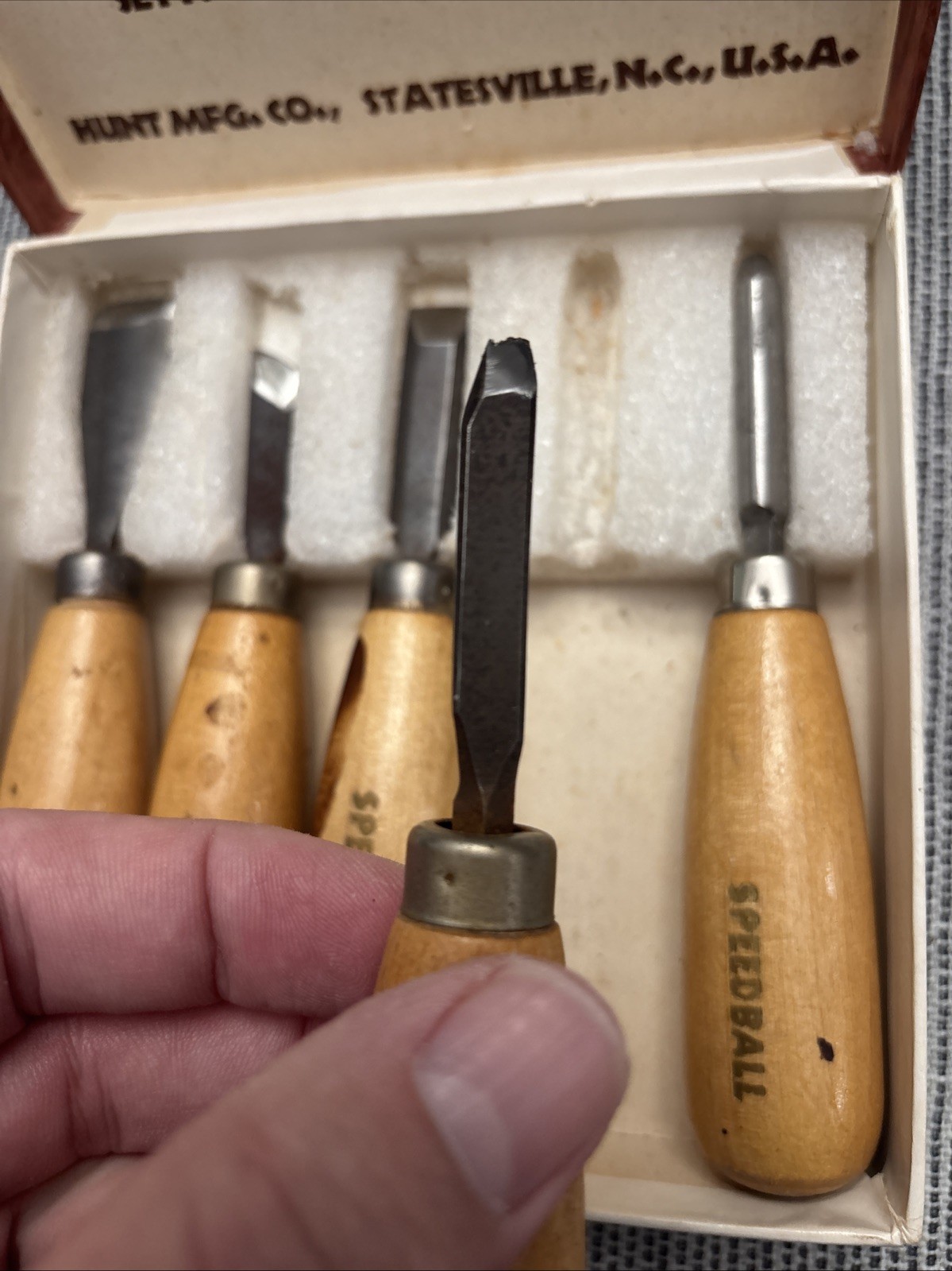Vintage SPEEDBALL No 15, 5 Piece Set, Honed Wood Cutting Tools in Box 4140