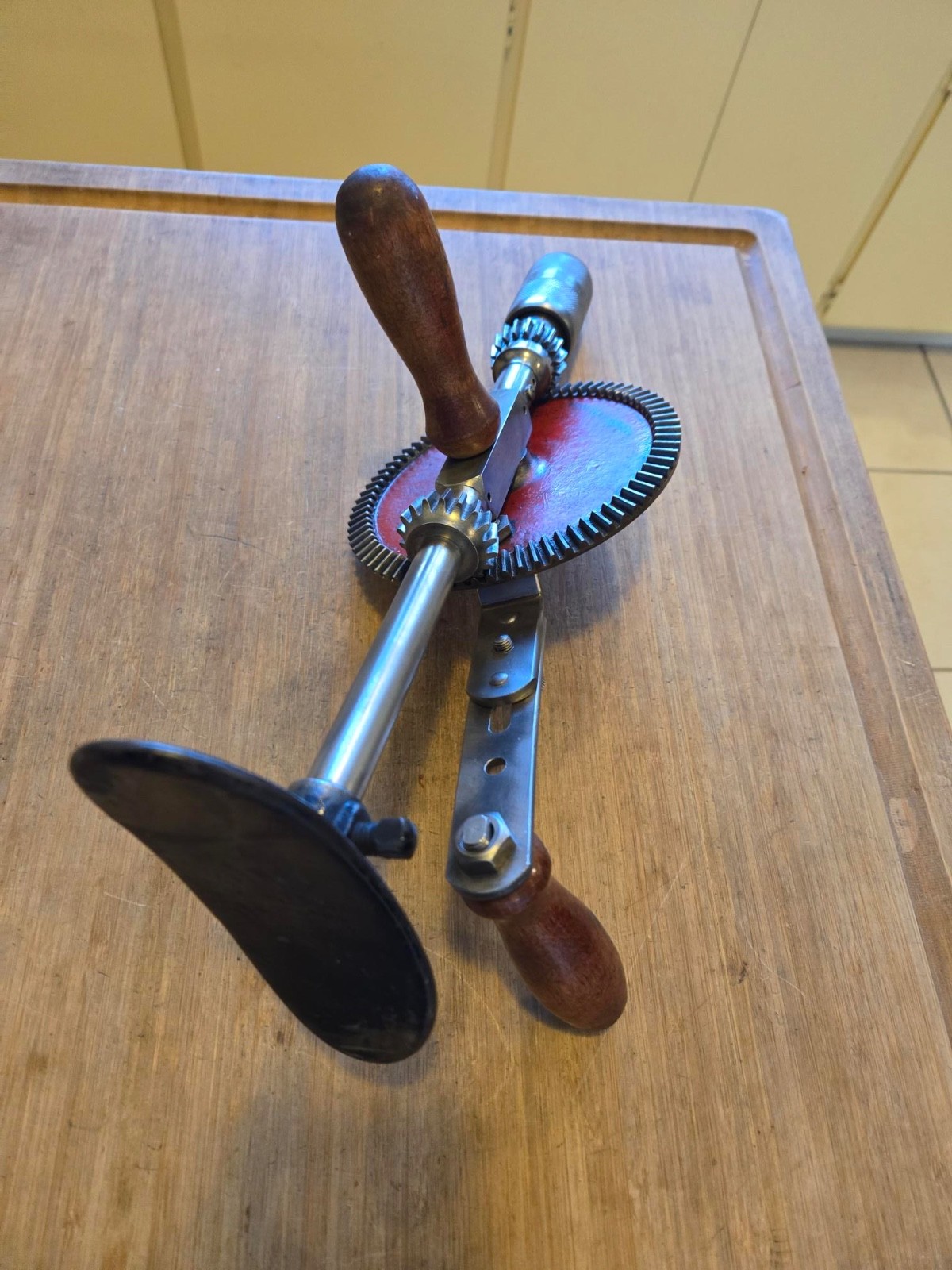 ANTIQUE MILLERS FALLS Breast Drill * Clean * 15 inch