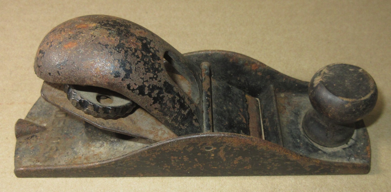 Vintage USA Wood Block Plane Woodworking Tool Smooth Bottom 6 1/2″ X 2″ Wedge