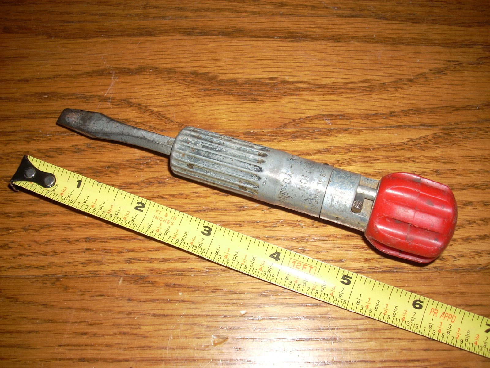 Vintage Ratcheting Screwdriver Tool USA REPUBLIC STEEL MILL. Patent No. 2989881.