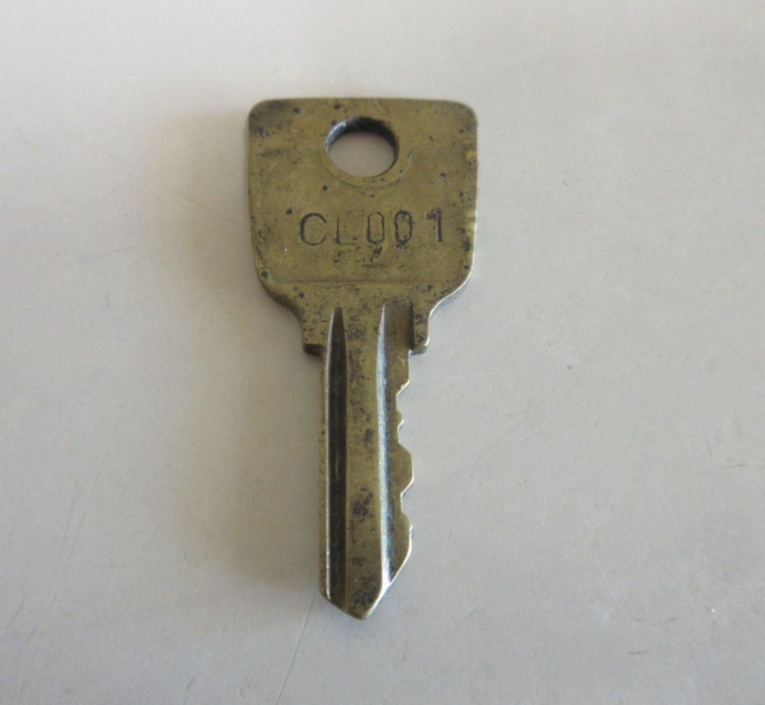 Lenlok Branded Key – Lock, Garage Door Handle, Cabinet or Locker – Stamped CL001