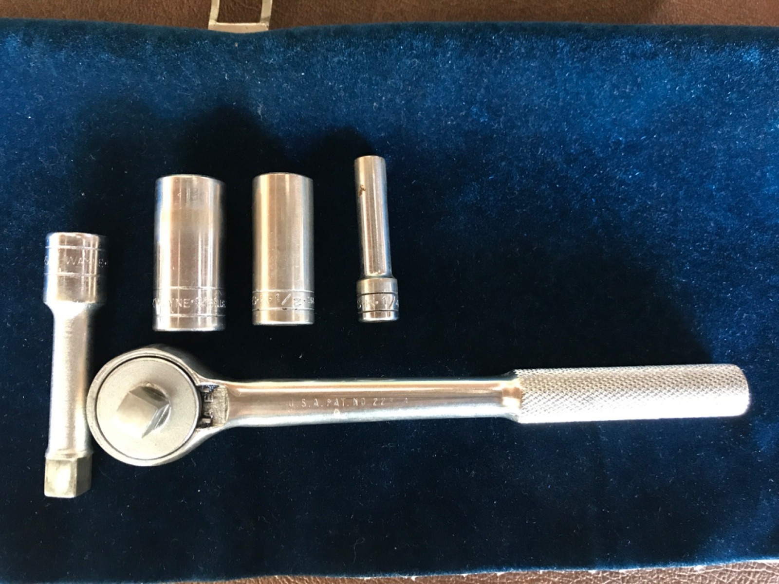 Vintage S-K WAYNE 18 pcs. 1/4” & 3/8” Drive Sockets w/Ratchet, Extension & Case