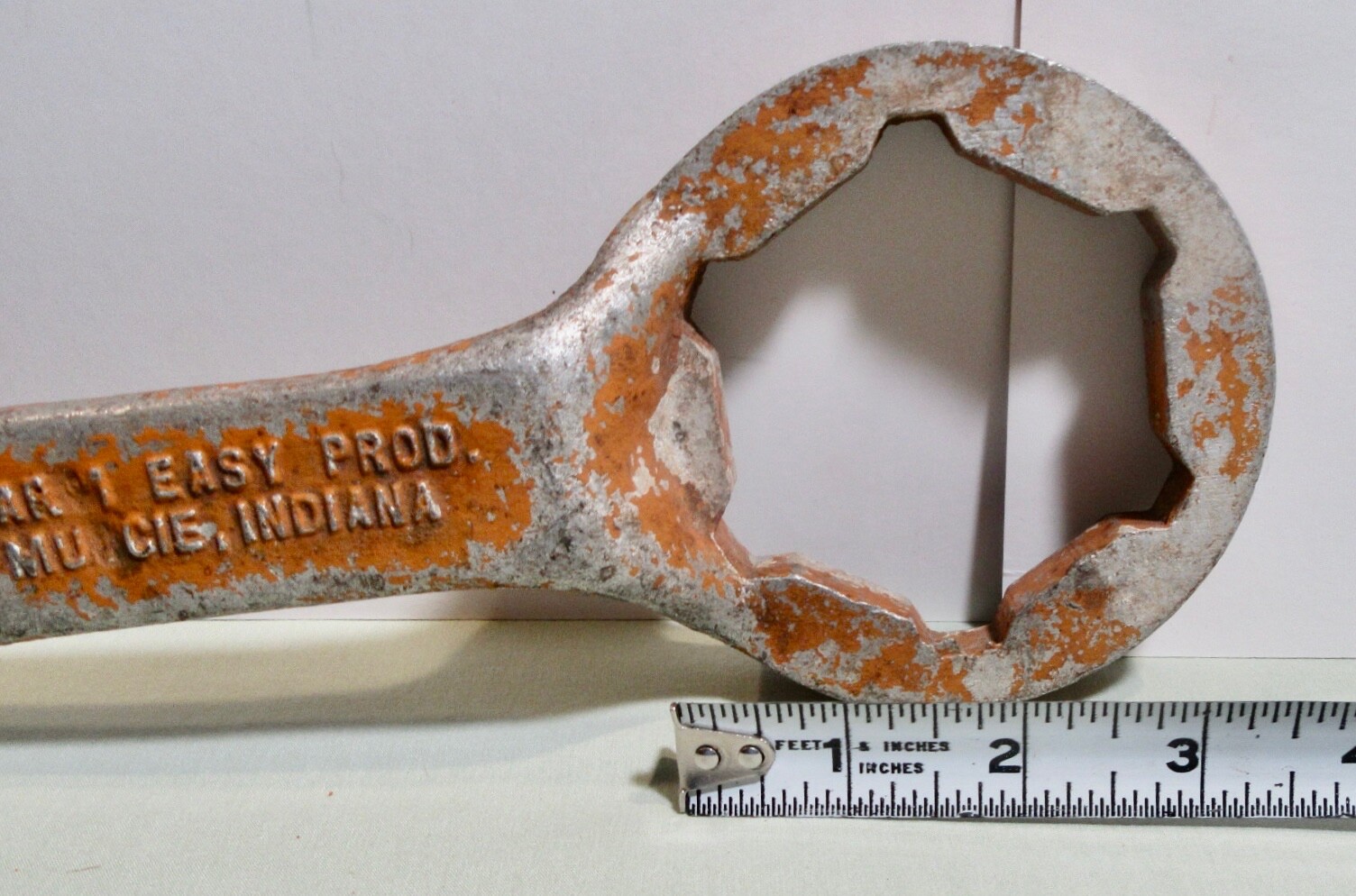 Vintage Farm Easy Products Tool ( Muncie, Indiana)