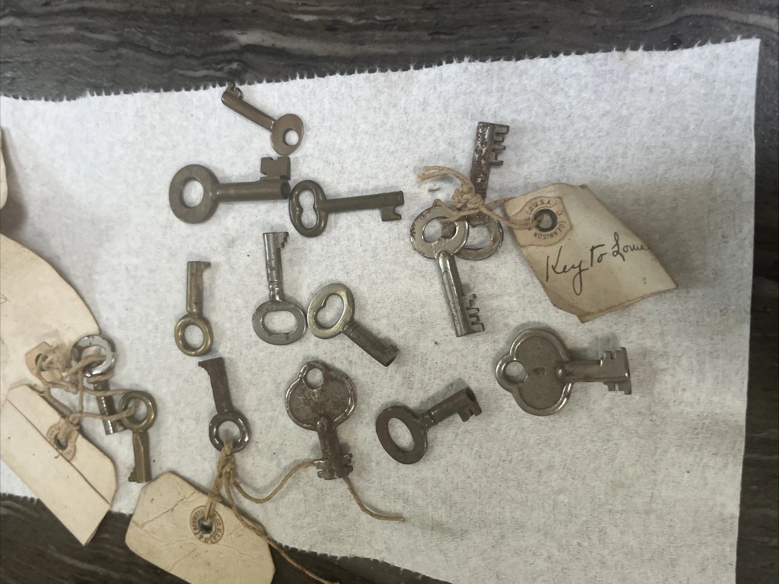 Lot Of 14 Antique Small Skeleton Hollow Barrel Keys Various Shapes Sizes Tags