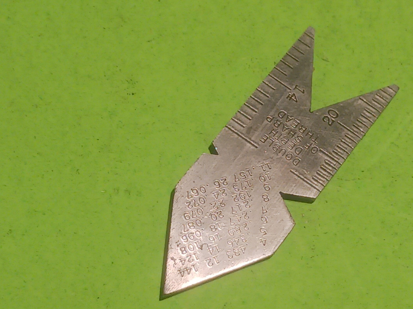 The American Caliper Co. Center Gage 60 Degree Fishtail – Vintage Tempered USA