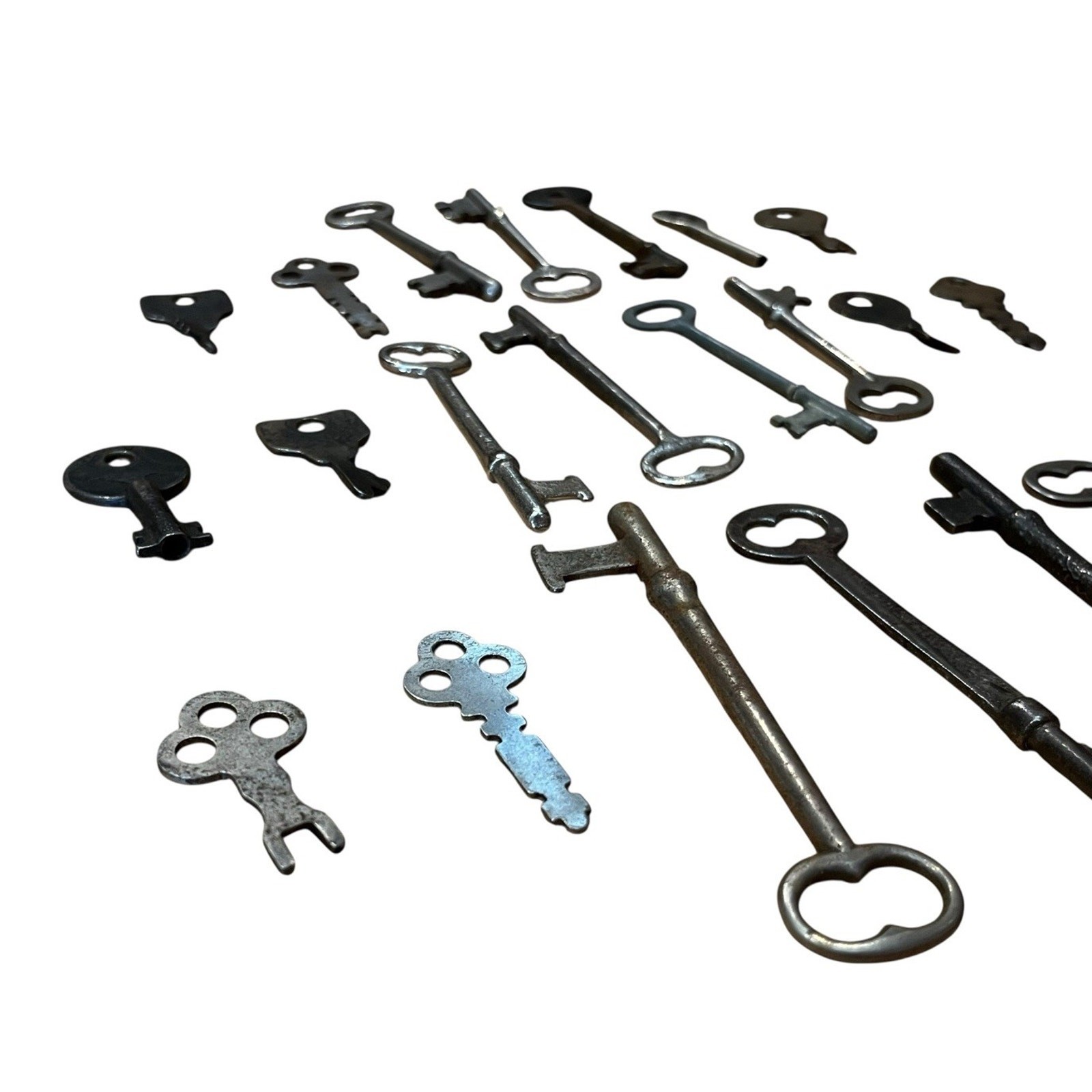Lot of 23 Vintage Skeleton & Other Keys Various Sizes and Styles