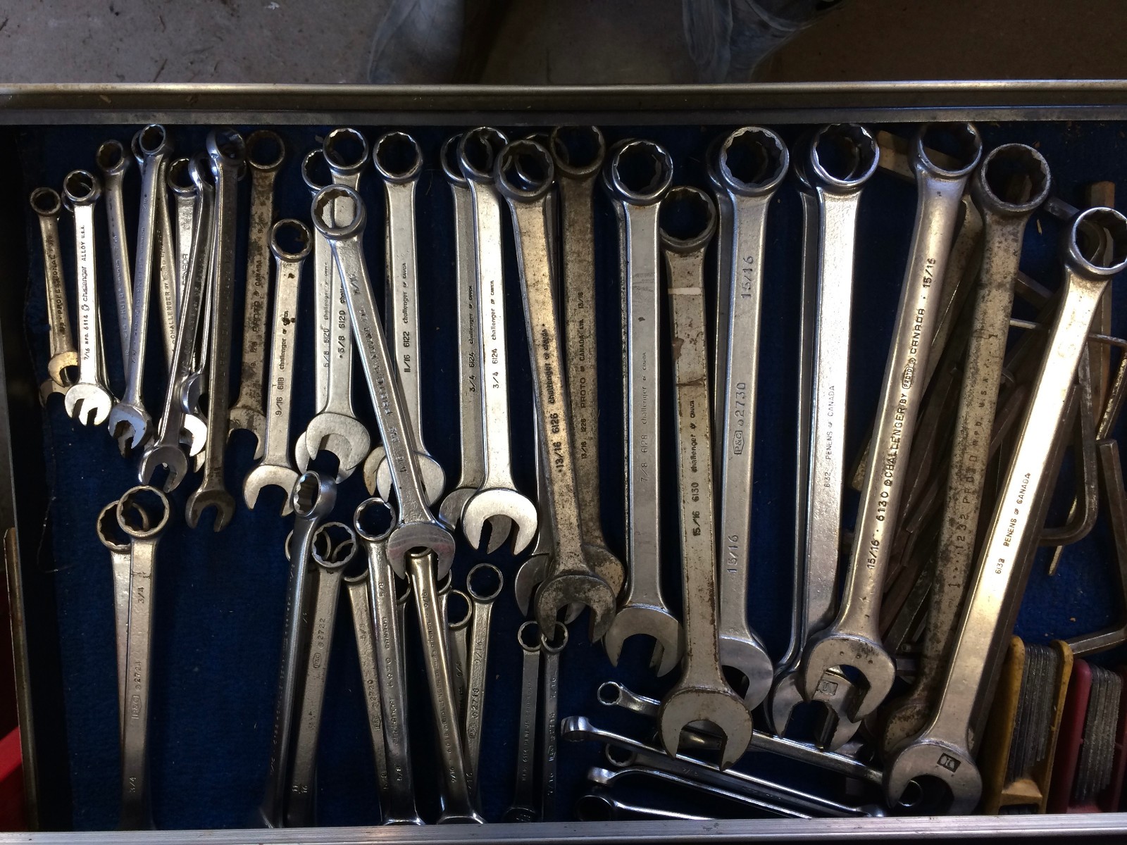 Individual Proto challenger combo wrenches your choice from 3/8-1″. NOT A SET