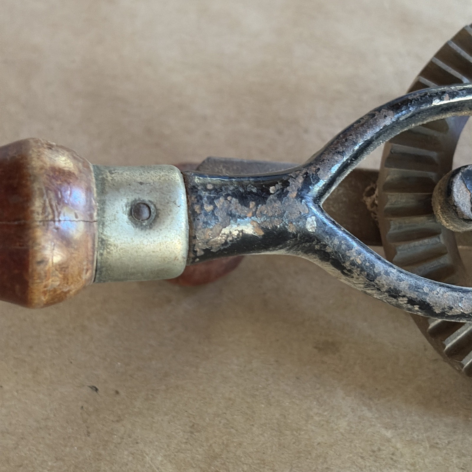 Antique Millers Falls Tool Co. No. 85 Hand Drill Eggbeater Woodworking Bit Brace