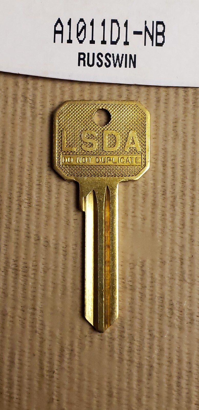 LSDA – A1011D1 – Neuter Bow – Key Blank – Russwin