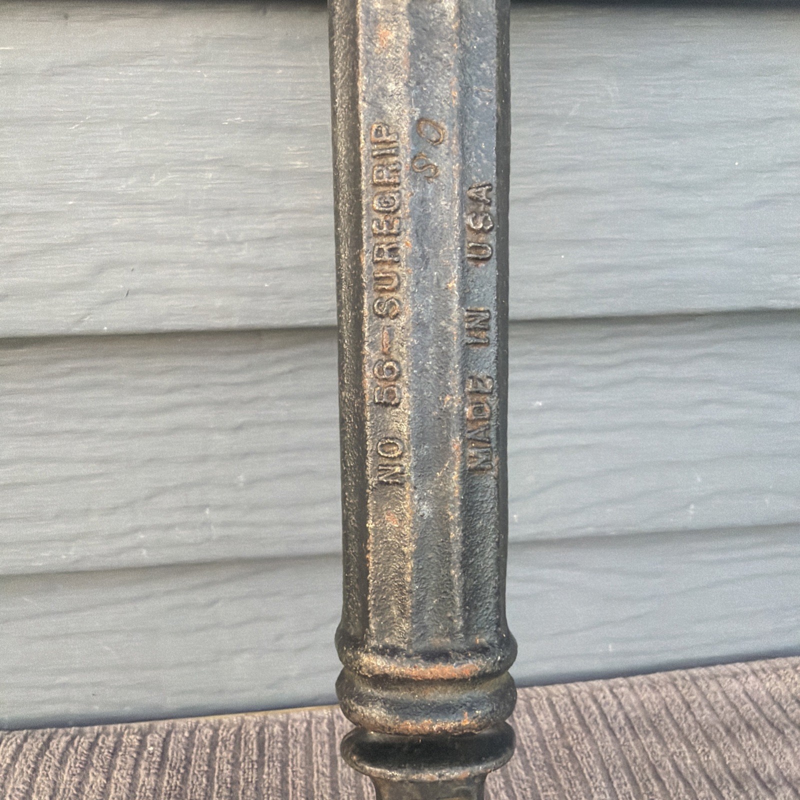 ANTIQUE Tools Nail Puller Extractor RARE Vintage “BRIDGEPORT SUREGRIP 56” ☆USA