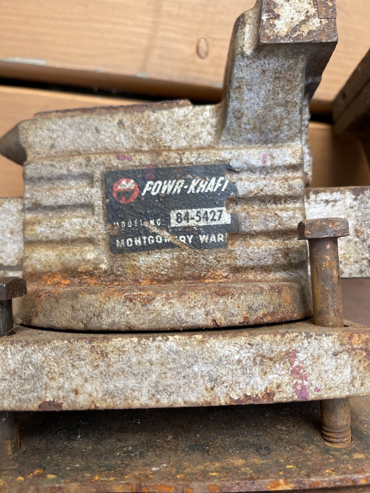 MONTGOMERY WARD POWR-KRAFT 4″ Bench Vise ART DECO USA Model 84-5427