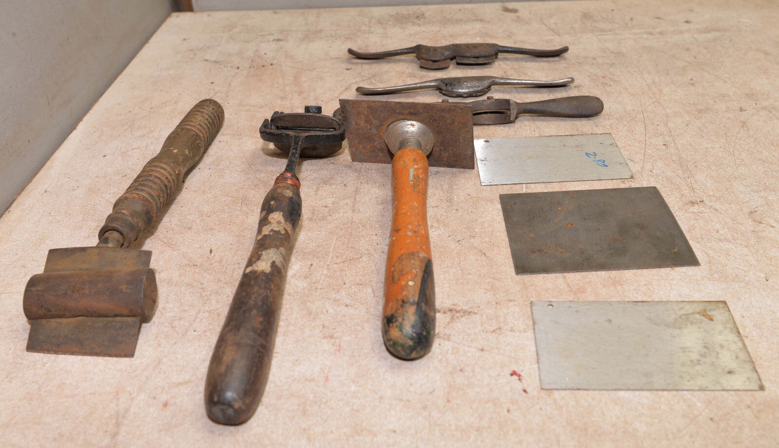 9 cabinet scrapers spoke shaves collectible woodworking making tool lot J5