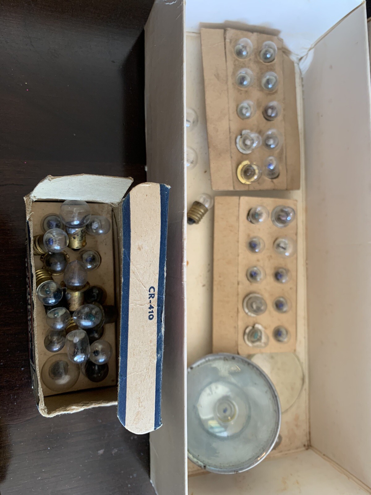 Vintage Flashlight Gold / Brass Color w lightbulbs