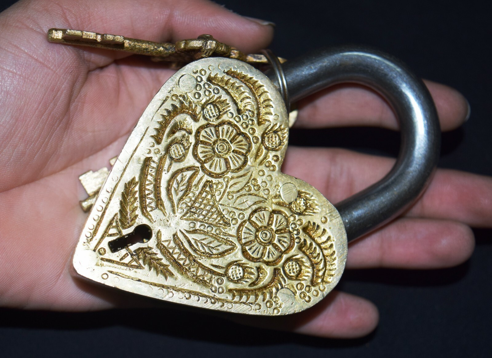 Heart Shape Flower Design Padlock Golden Brass Victorian Style Safety Door Lock