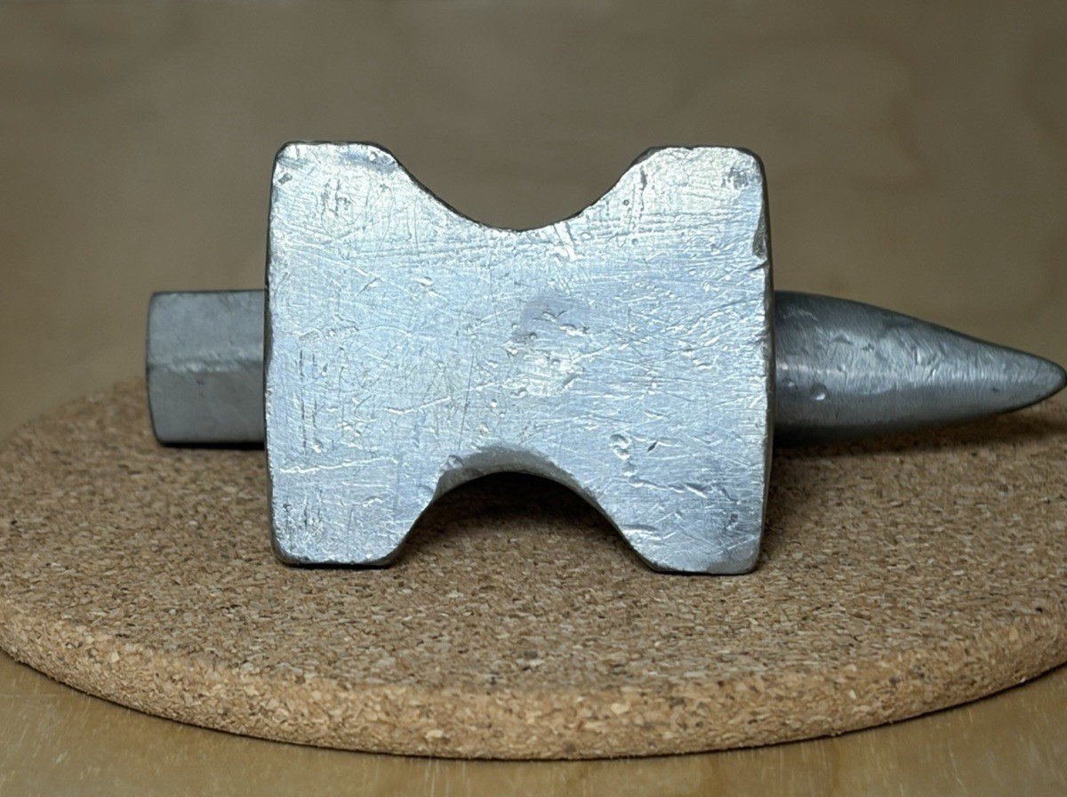 Vintage Non Magnetic Iron Stainless Mini Anvil Small Blacksmith Tool