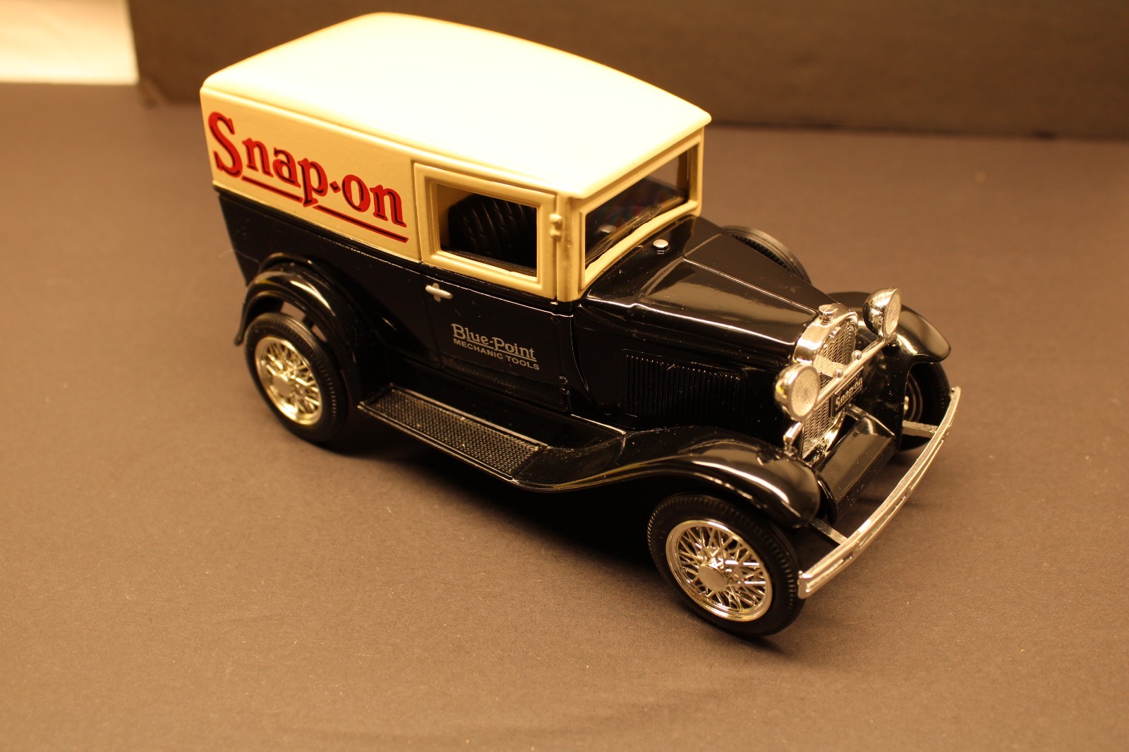Snap-on Collectable 1930’s Replica Delivery Van NEW IN BOX