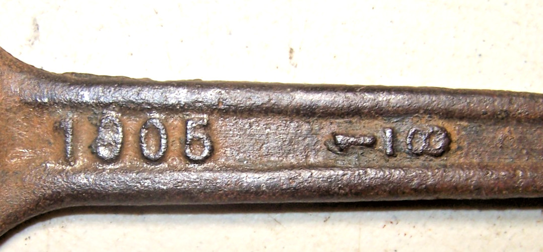 Antique Buggy/Carriage Wrench 9″Cast Iron P/N 1905 1/8 No makers name. (orphan