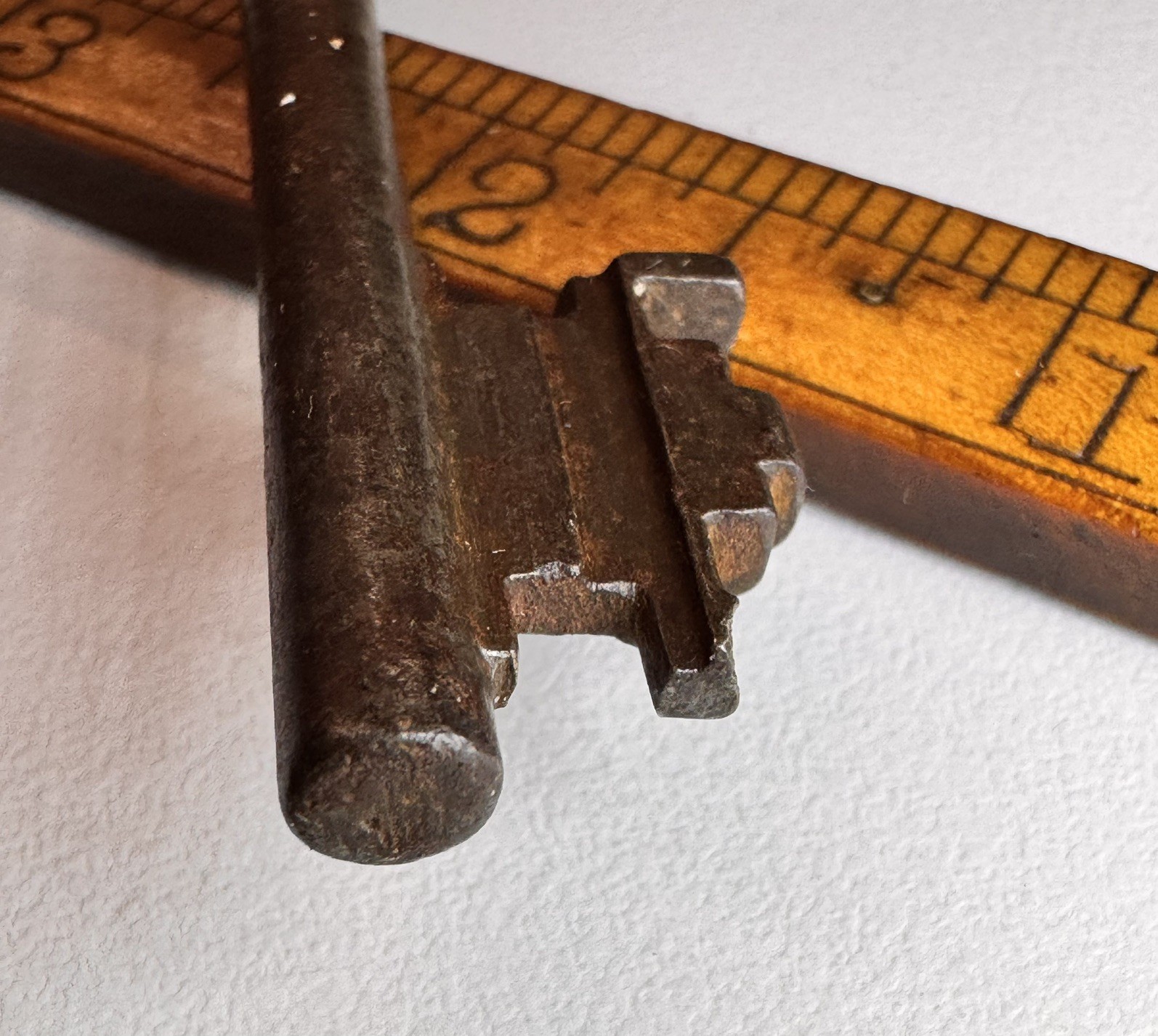 🌿 🗝️Antique Skeleton Key Solid Barrel Key authentic Antique Key!