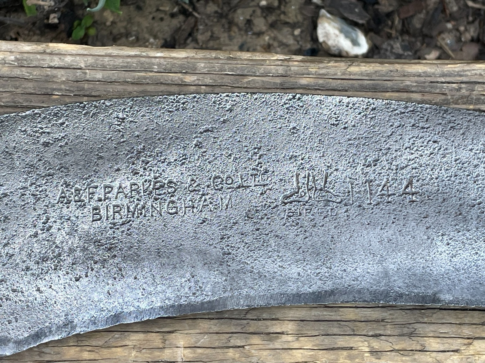 Vintage A & F PARKES 1144 Biped 10-1/4″ Billhook Slasher Hedgelaying Garden Tool