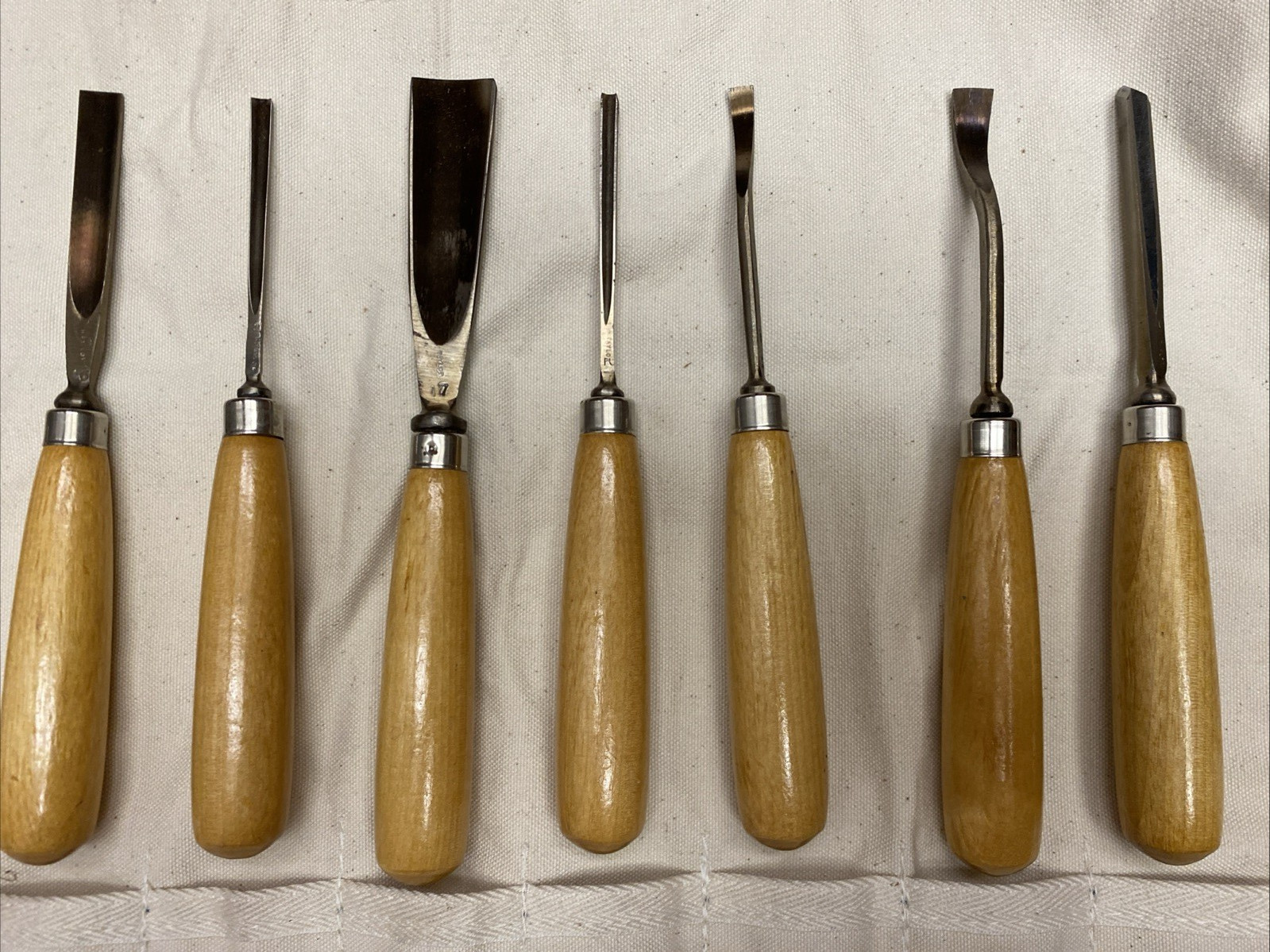 Vintage Henry Taylor England 11 Piece Wood Carving Chisel / Gauge Set