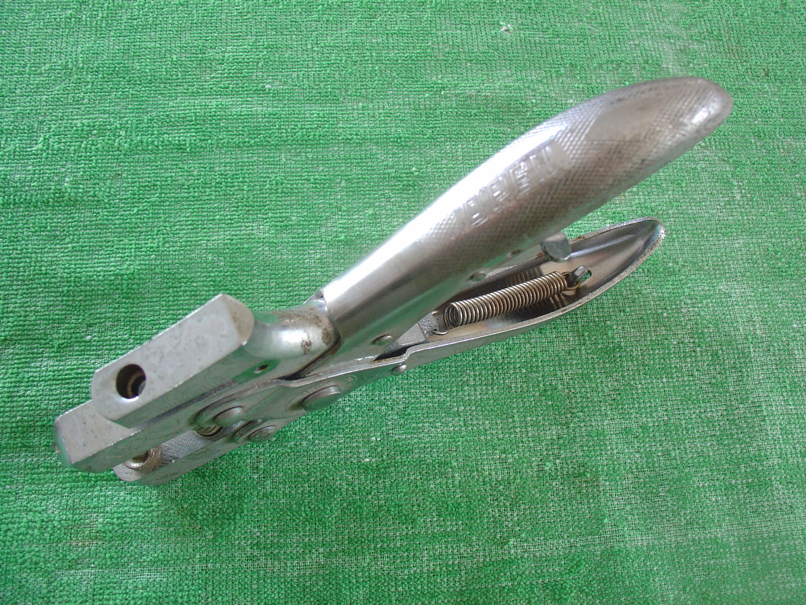 VINTAGE OPEN INDUSTRY CO. HOLE PUNCH PARALLEL PLIERS 6-1/2″ MADE IN USA