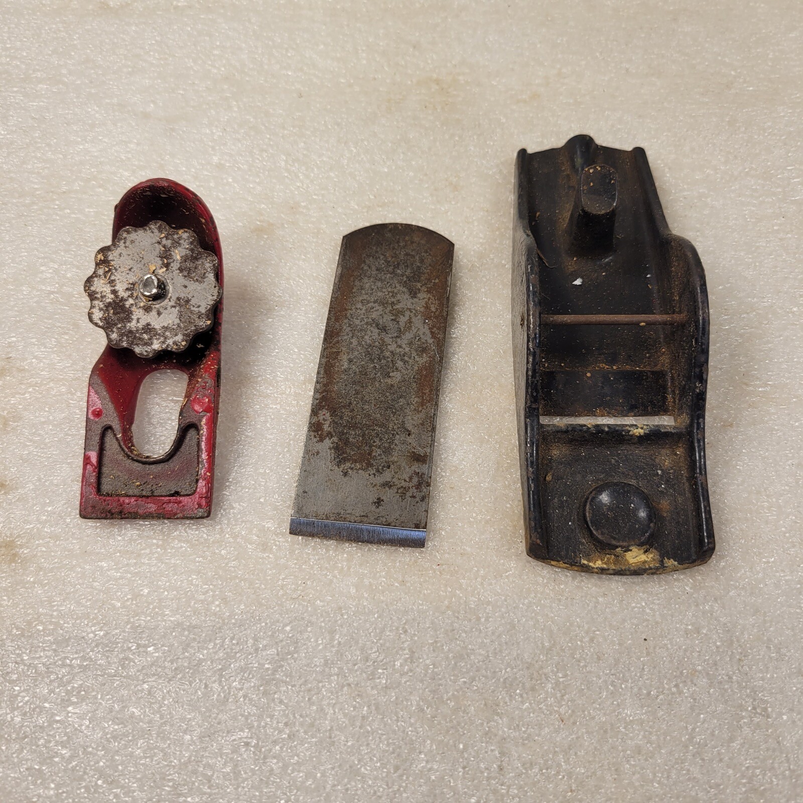 2 Vintage small unmarked planes ( Around 5 1/4 Inches Long )