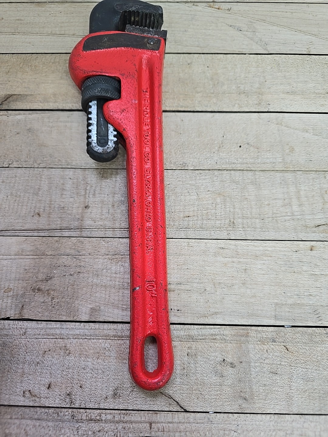 Vintage Ridge Tool Pipe Wrench 10 Inches Elyria OH (*21)
