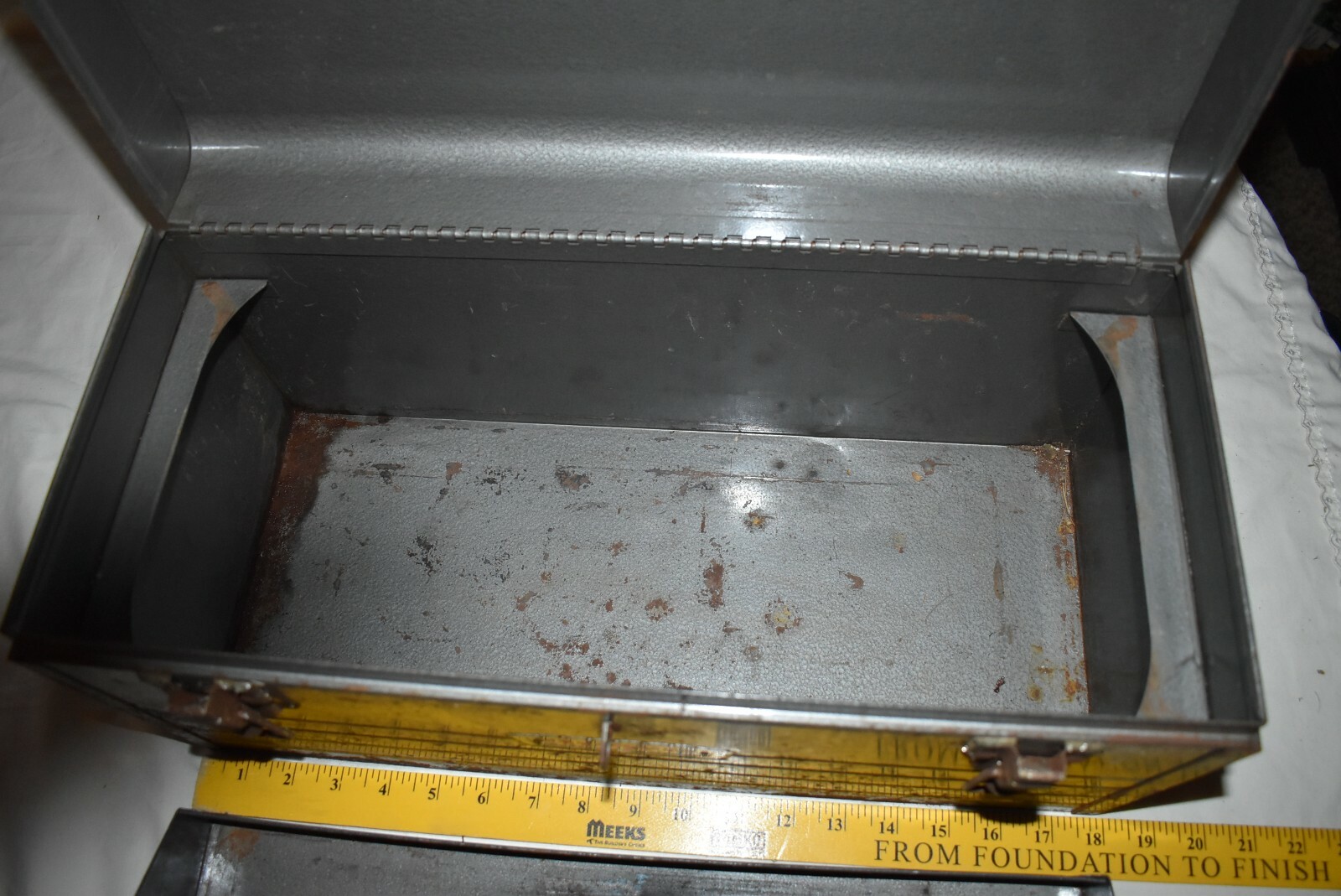 Vintage CRAFTSMAN 18″ x 8″ x 9″ Crown Logo GRAY TOOLBOX w TRAY Chest Tools USA