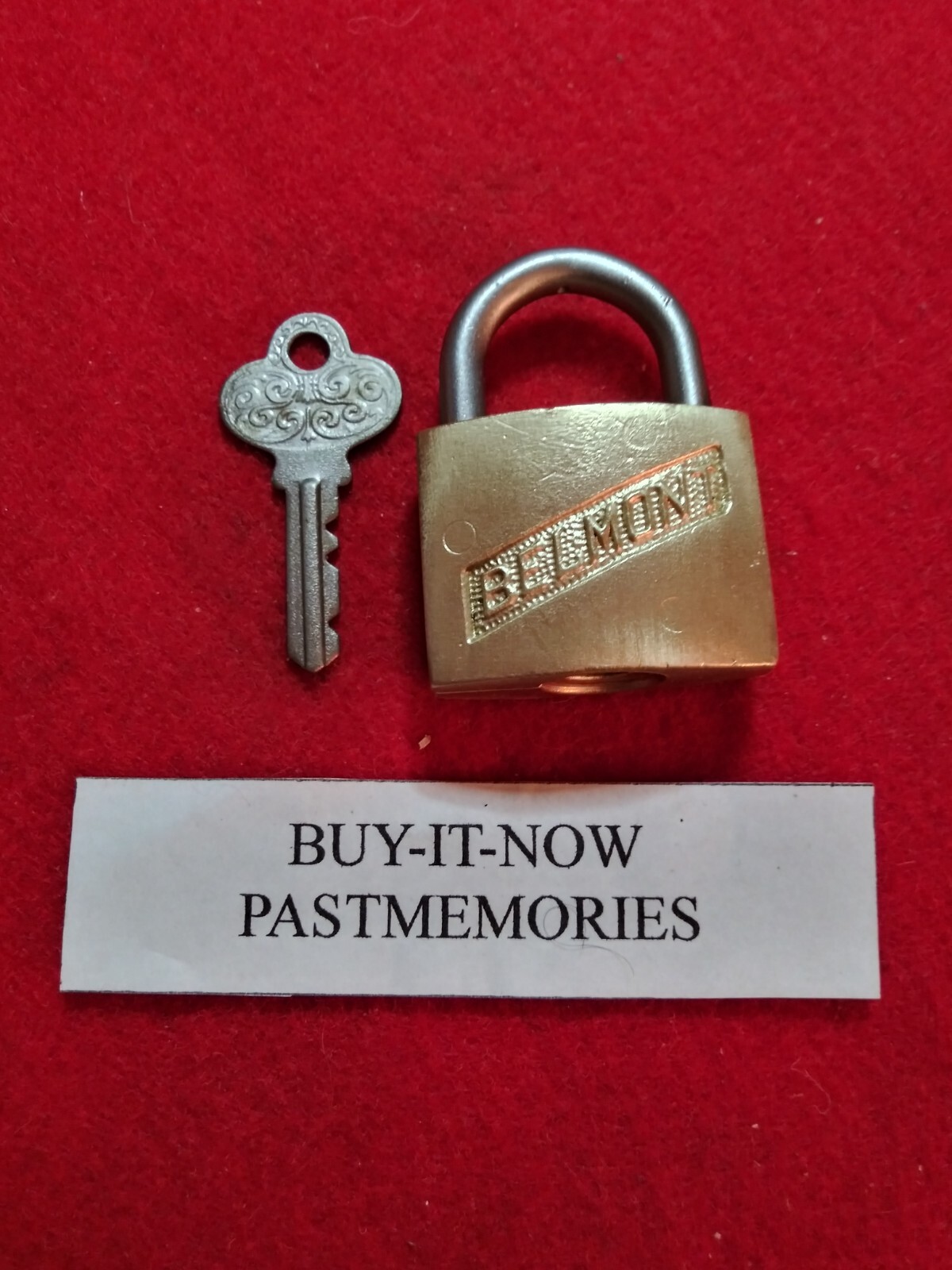 “BELMONT ” HARDWARE 2″ BRASS PADLOCK w/ KEY, OLD ANTIQUE VINTAGE LOCK LOT #174
