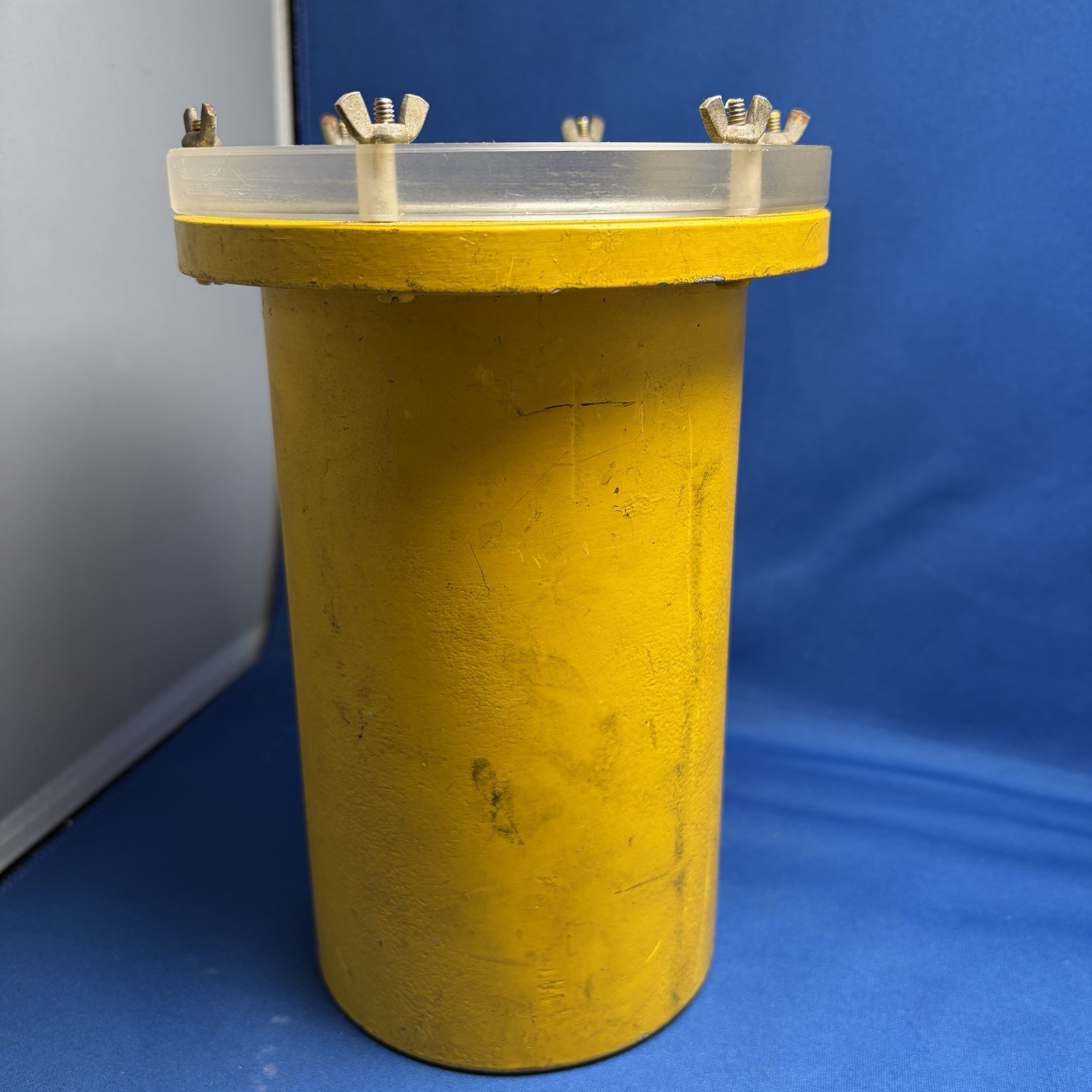 Vintage Yellow Industrial Handheld Spotlight/Flashlight w/ Handle Lens Reflector