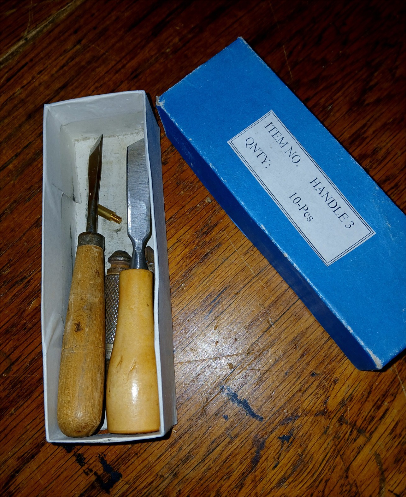Vintage Stelray Spring Loaded Awl + wood carving tool set