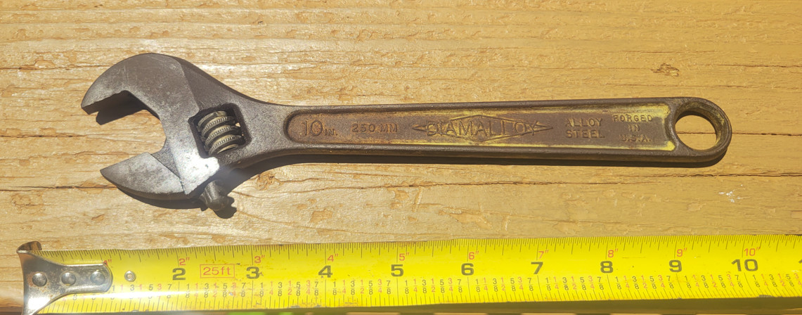 Diamond Tool and Horseshoe Co Duluth Minn, Diamalloy 10″ Adjustable Wrench