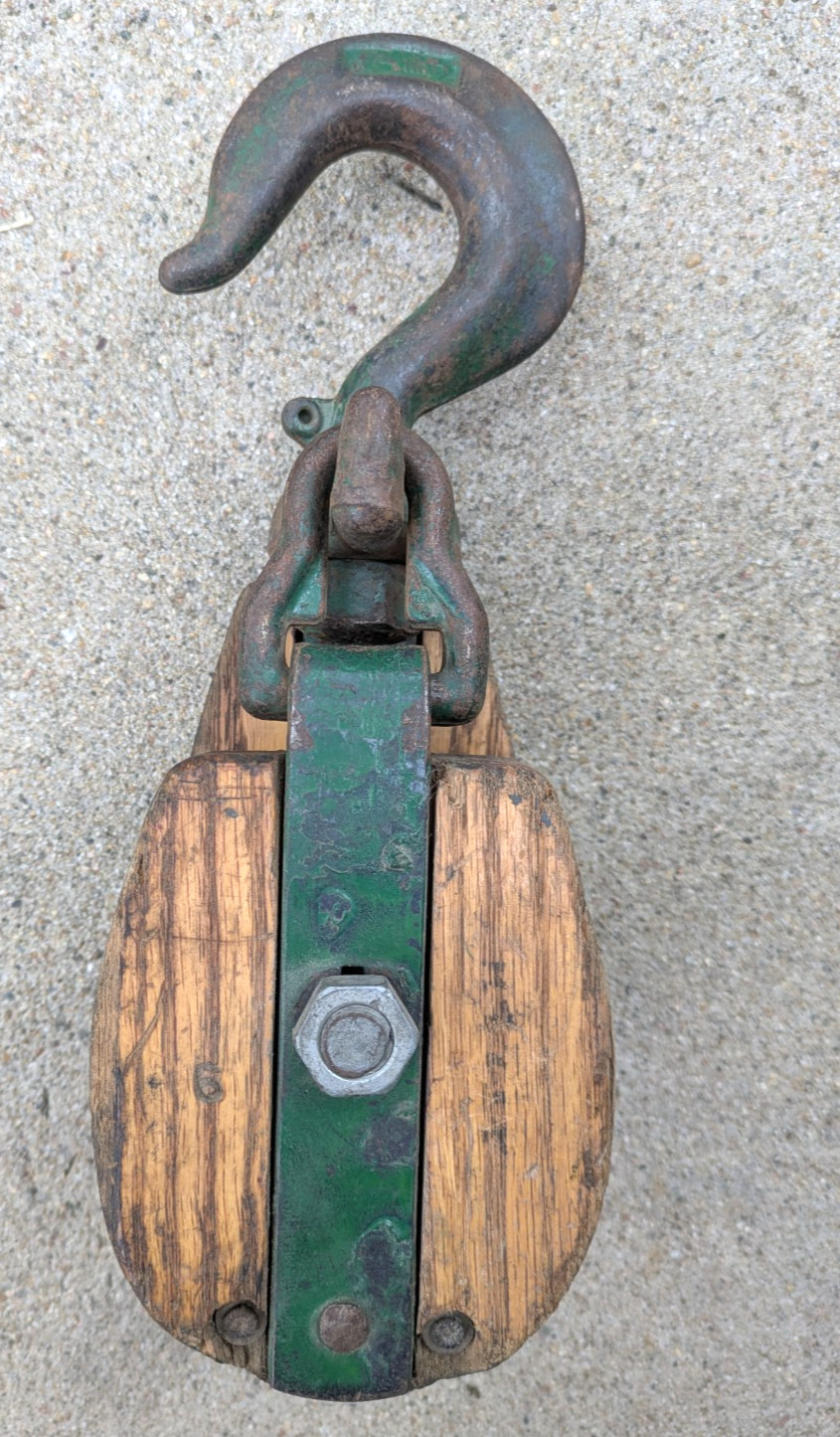 Vintage Wood Snatch Block Pulley Swivel Hook Green Metal Upson Walton UW4 Nice!