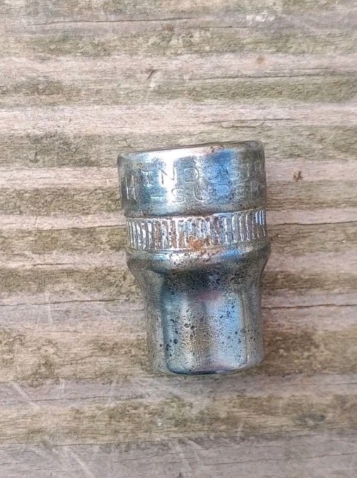 Vintage Indestro Super 3/8″ 6 Point Shallow Socket 3/8″ Drive 2712 USA