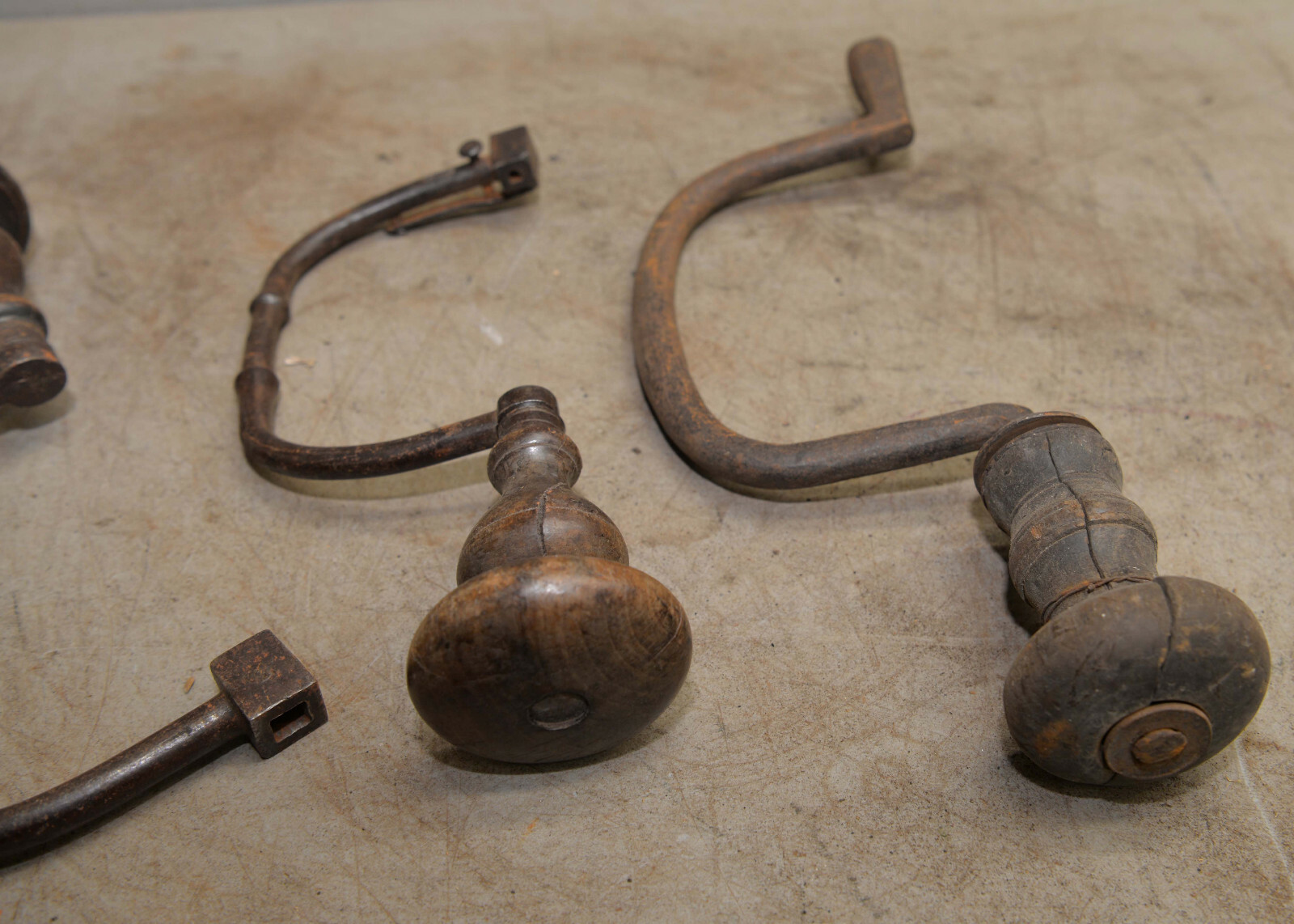 4 vintage bit brace John S Fray No 110 Spofford & more collectible drill lot T3