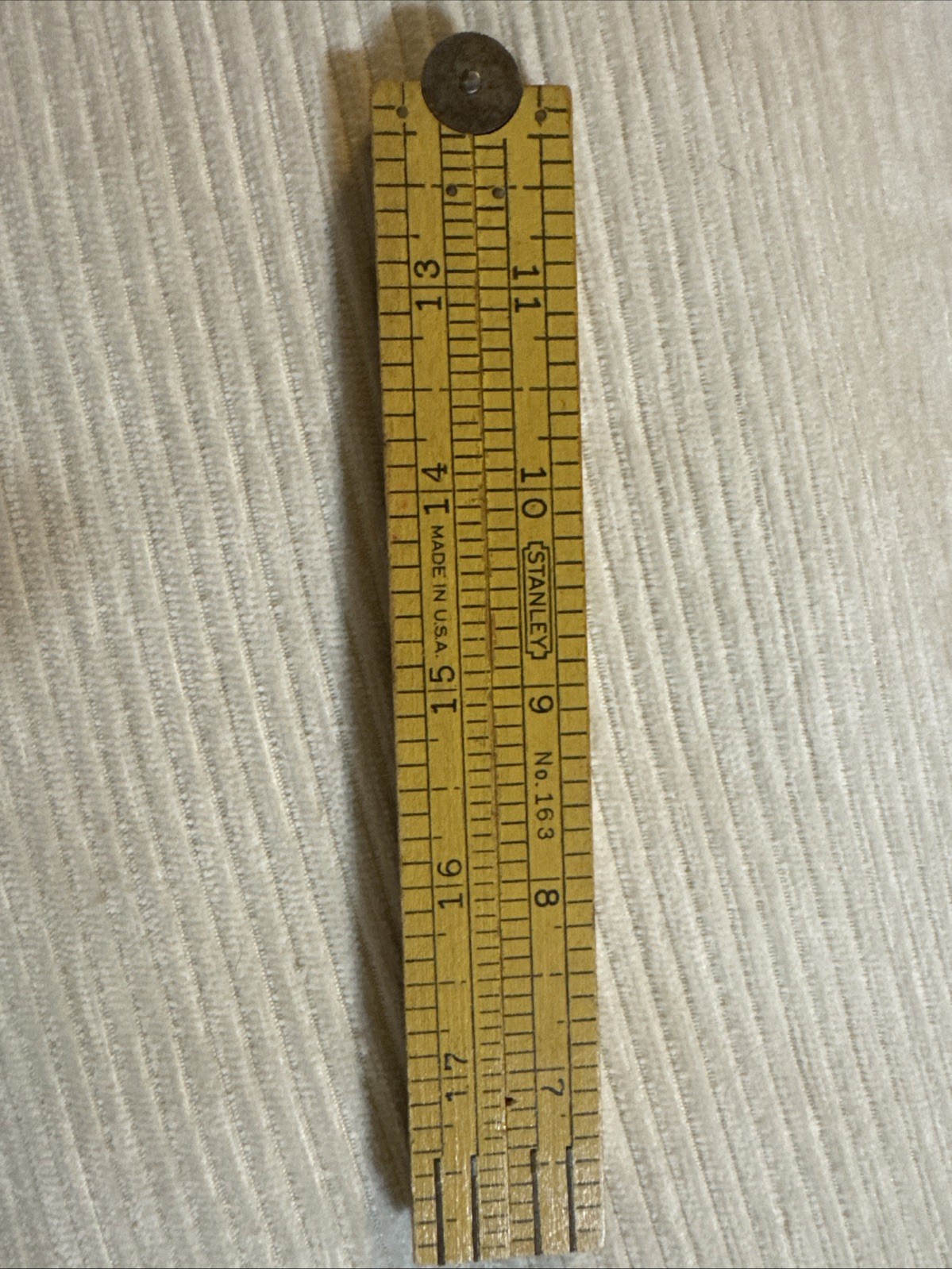 Vintage 24″ STANLEY No. 163 – MADE IN U.S.A. Carpenters’ Folding Rule