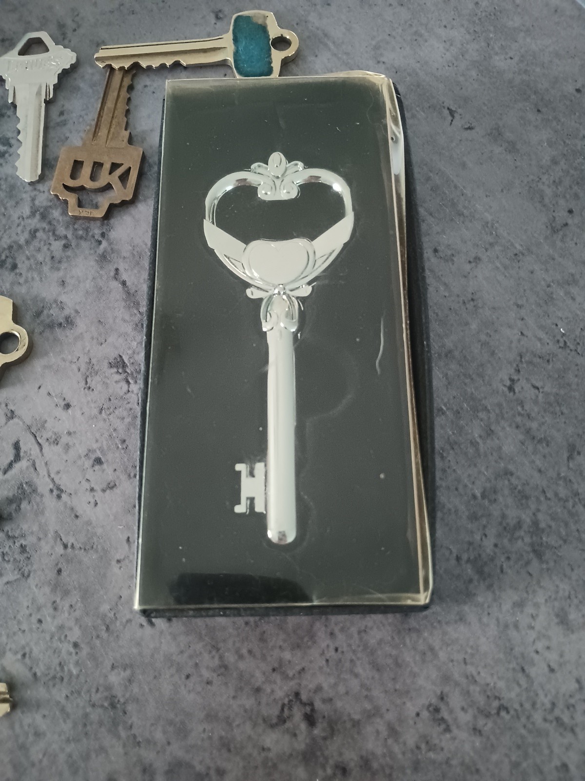 Assorted Keys Random Draw From Key Rings, Necklaces, Vintage Decor Trinkets