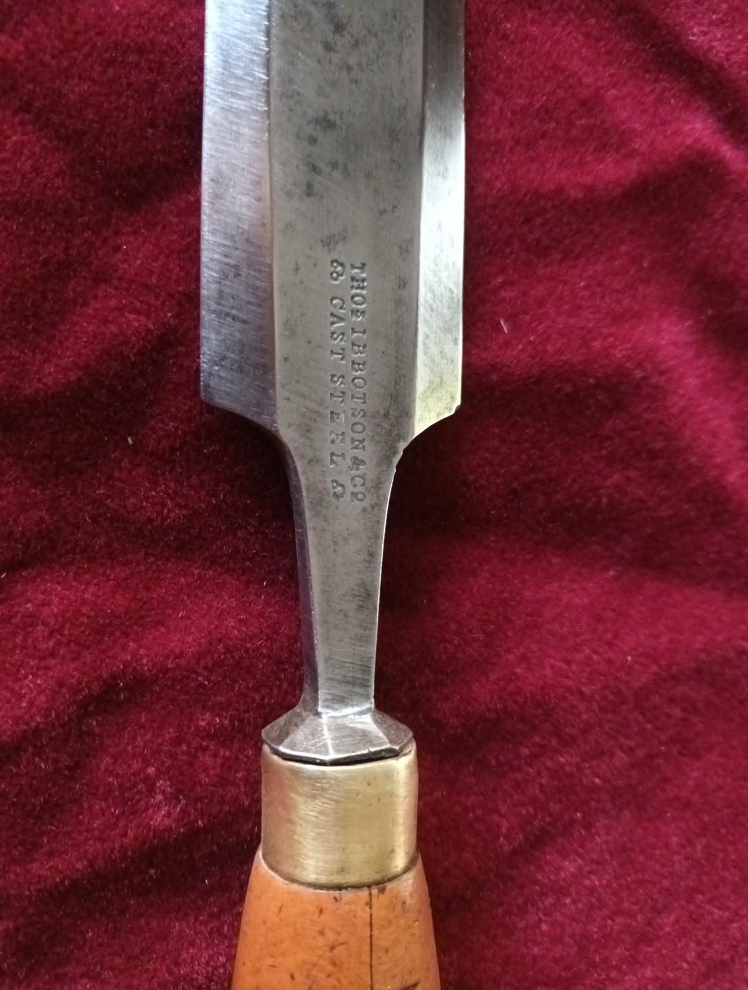 Vintage Cast Steel Thomas Ibbotson 1 1/2inch Bevelled Edged Wood Chisel