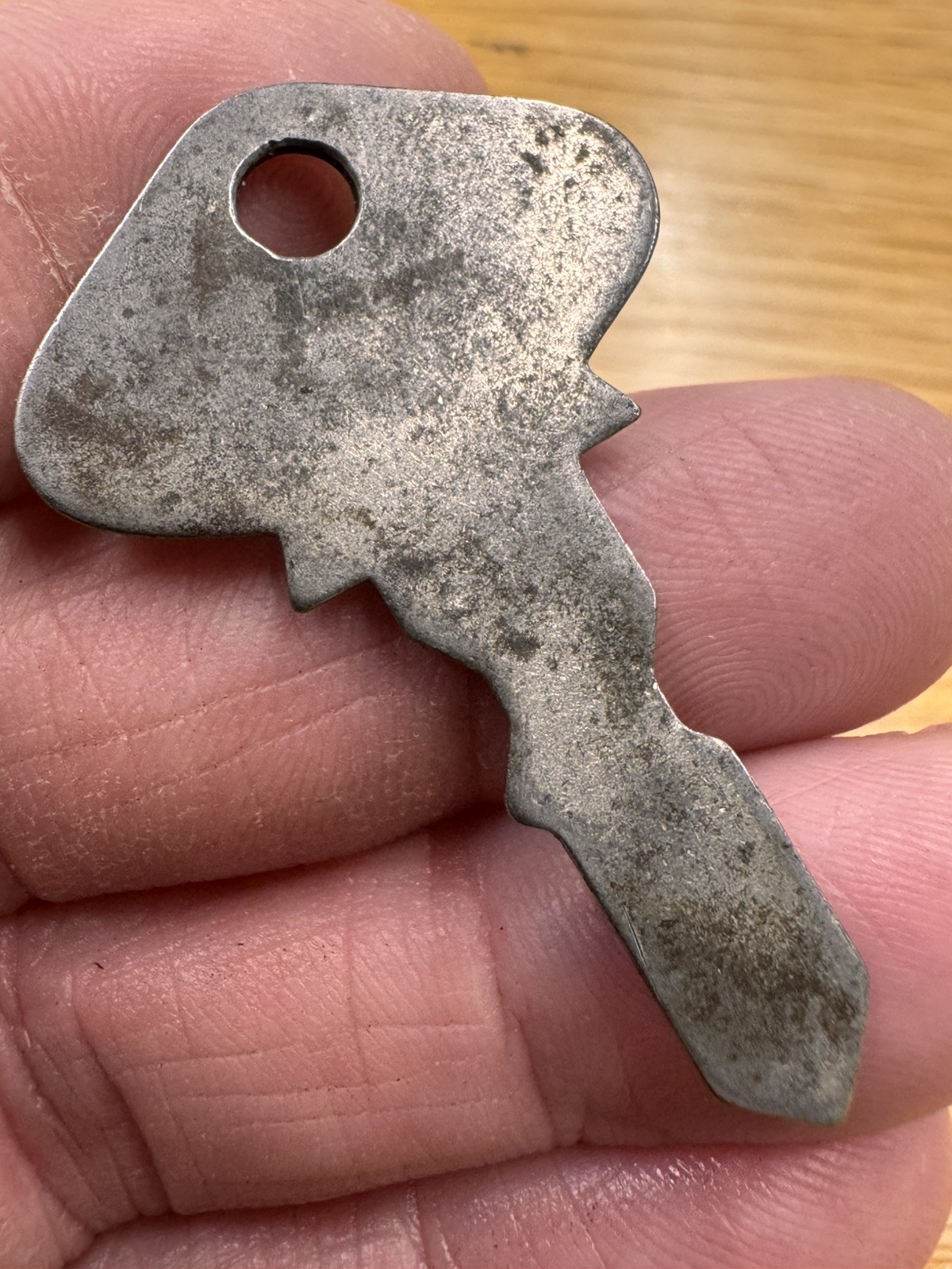 🌿 🗝️ Vintage Ford Model T Ignition dealer Key # 51-56 Coil Switch Antique