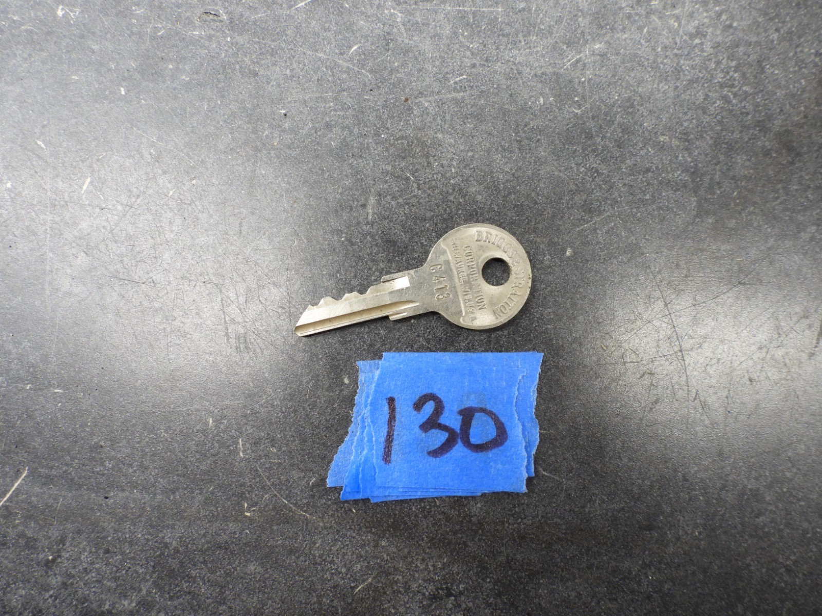 Harley-Davidson Shovelhead Panhead Indian Briggs & Straton C413 Key #130 2330