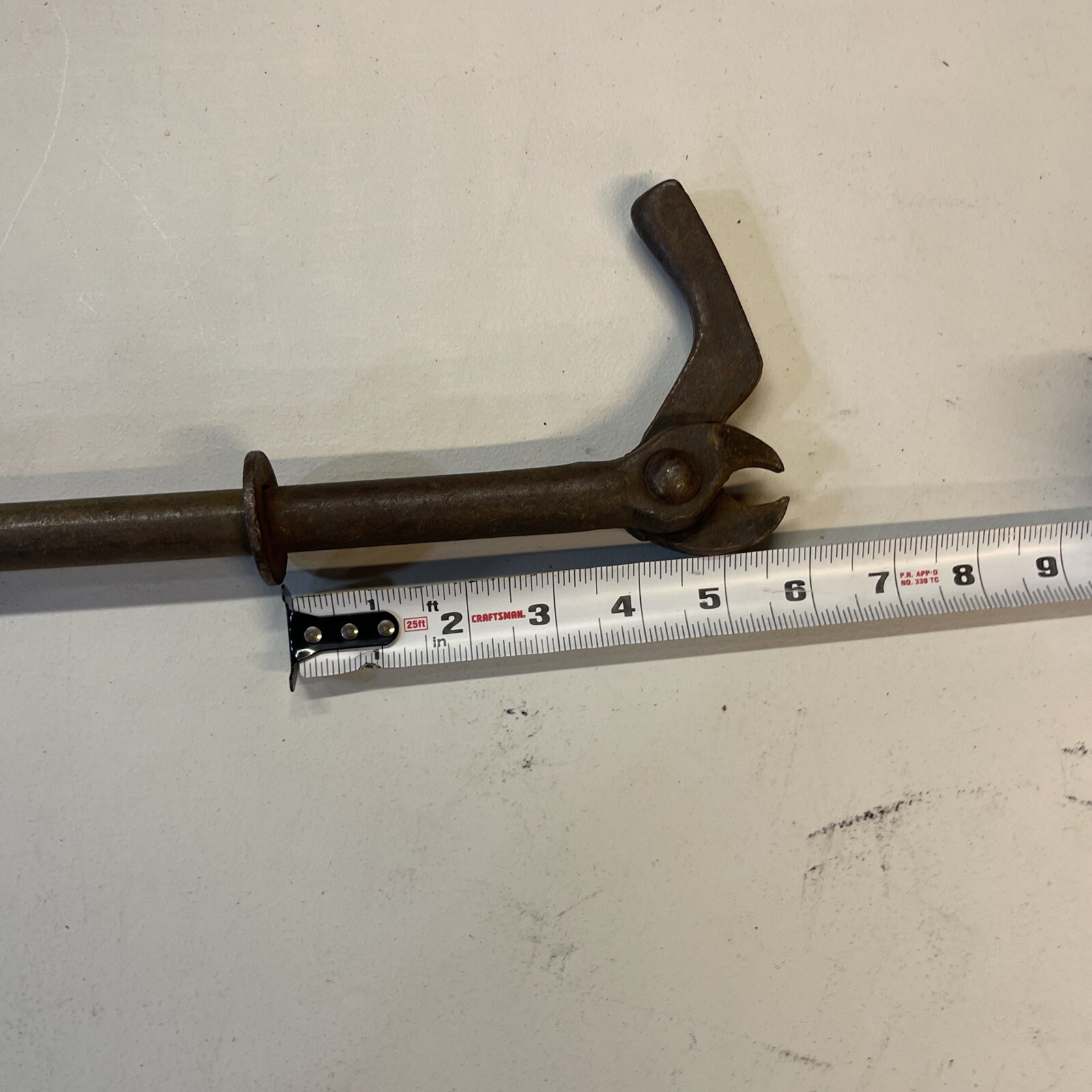 Antique Used “New Jumbo 1906 Nail Puller by Bridgeport Hardware MFG Corp” Tool
