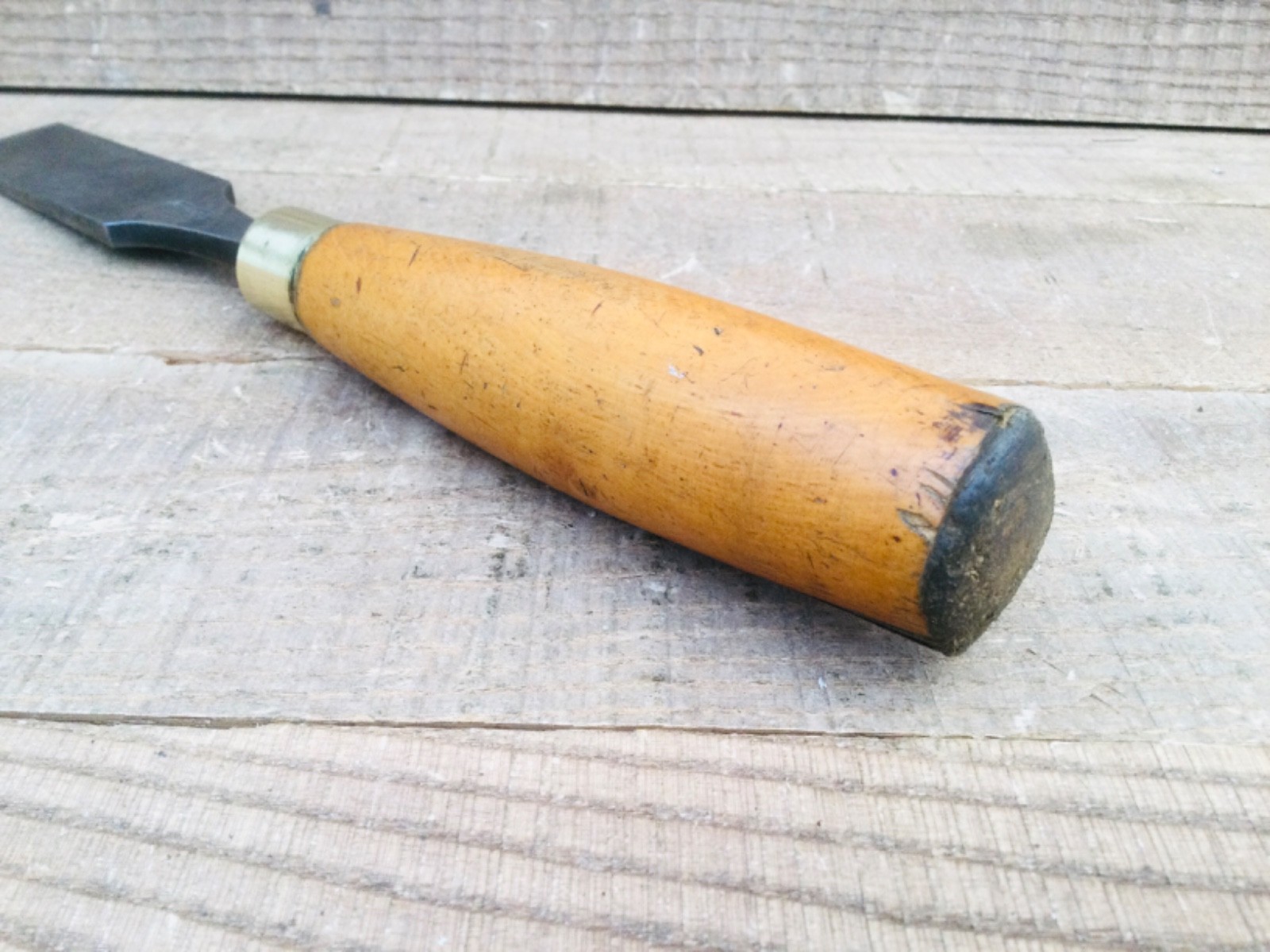 Vintage 1.3/16” F G Pearson Sheffield Boxwood Handle Carpentry Firmer Chisel