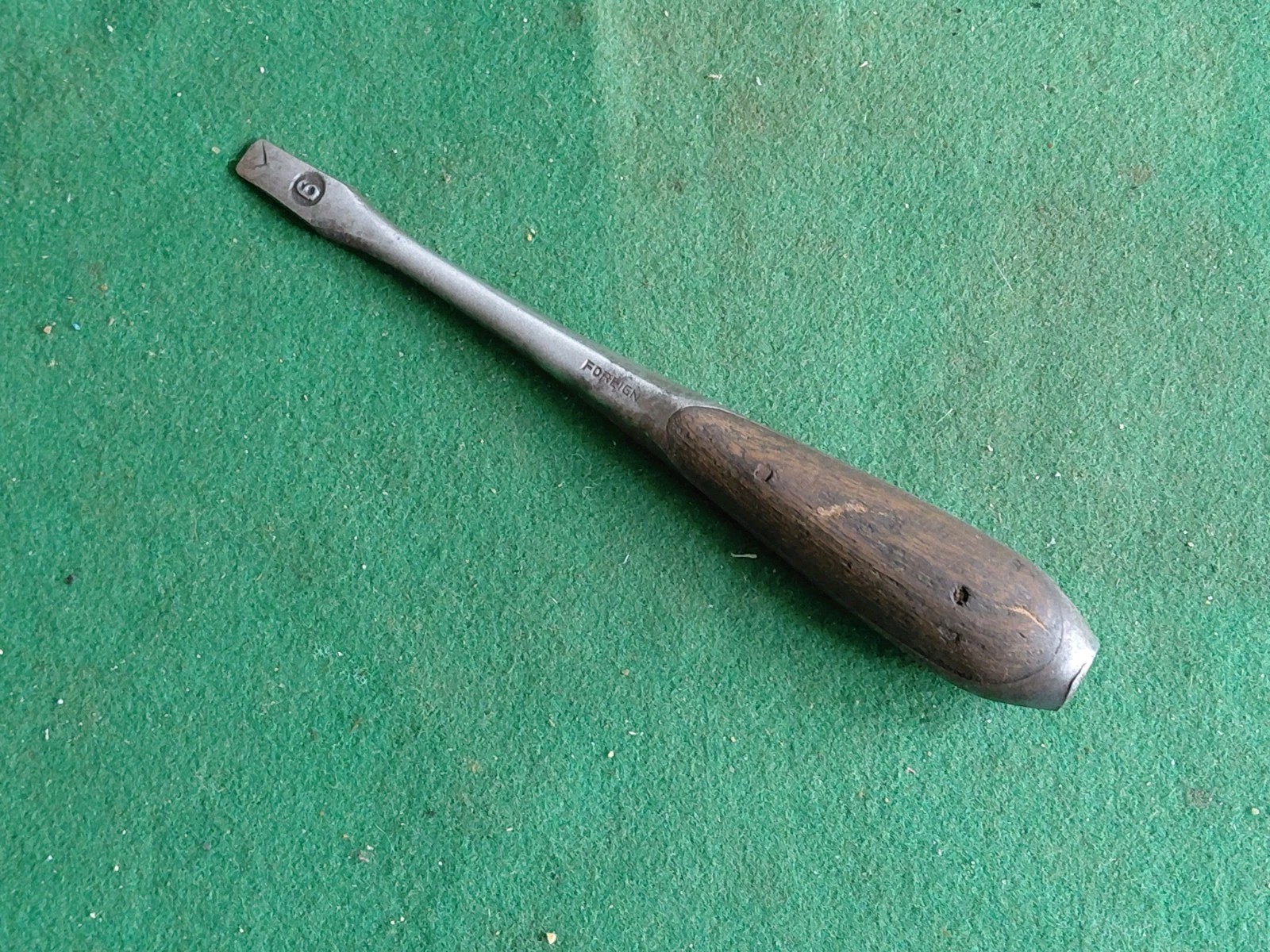 VINTAGE 6 ” PERFECT PATTERN SCREWDRIVER CLASSIC CAR MOTORCYCLE TOOLKIT OLD TOOLS