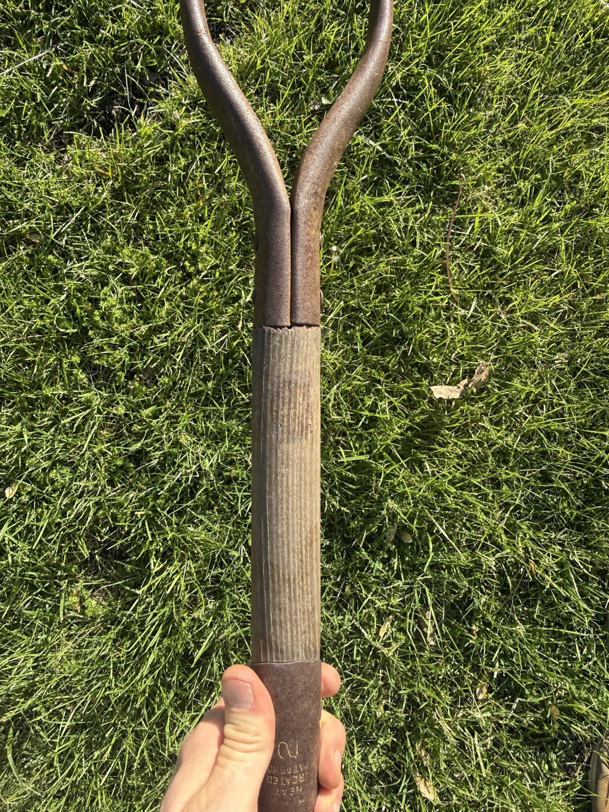 Vintage UNION FORK & HOE CO. RAZOR-BACK SHOVEL 36”