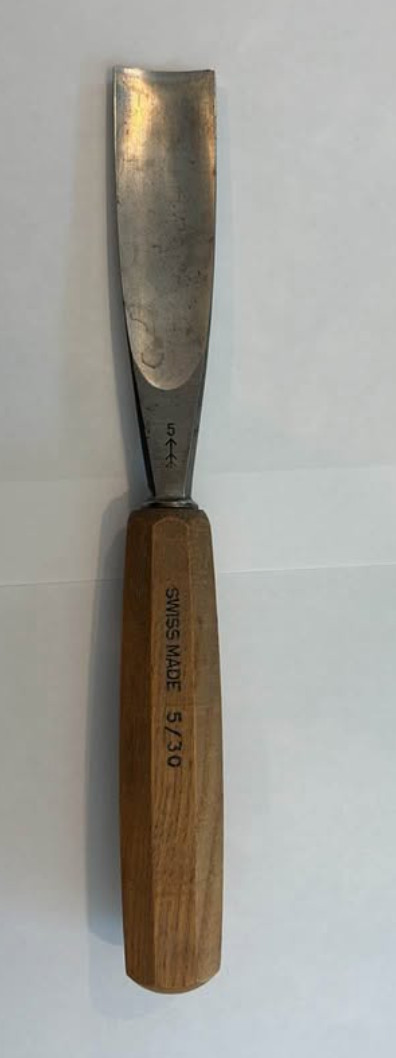 12 Sweep Gauge Chisels (Henry Taylor, Pfeil Swiss made, Wood Carvers Supply Inc)