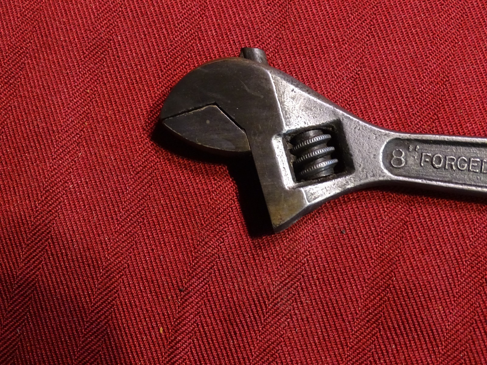 Diamond Calk Horseshoe 8″ Adjustable Wrench Crescent Style With 9/16″ Box End